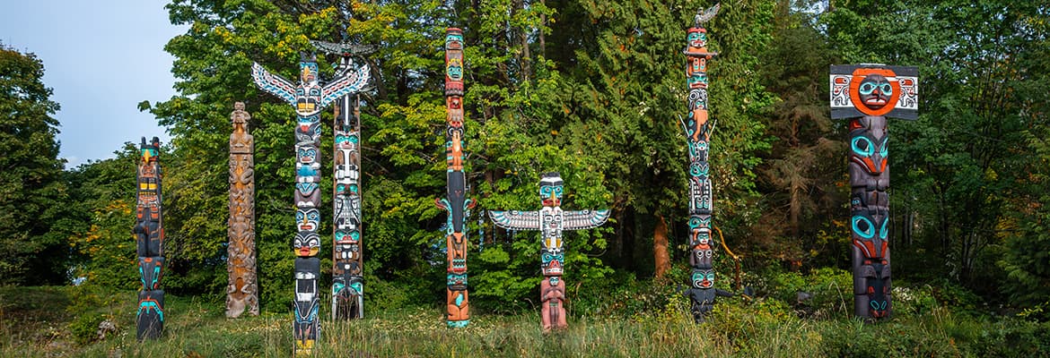  The First Nations Totem Poles in Stanley Park in Vancouver, British Columbia are a collection of totem poles representing a number of Indigenous nations.