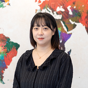 Jaqueline Zheng