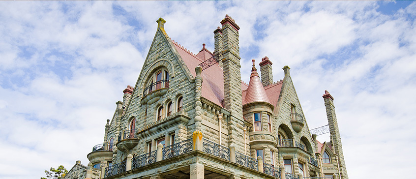 Photo of castle in Rockland neighbourhood. 