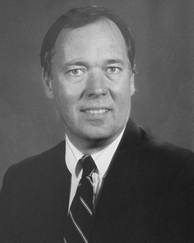 Profile photo of Director D. Gordon Thompson